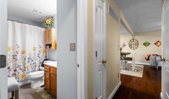 4121 Brook Ridge Dr, Arnold, MO 63010