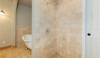 602 E Comanche St, McAlester, OK 74501