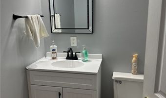 509 Cherry Hill Dr, Abingdon, VA 24210