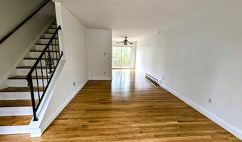 10 Scuppo Rd B10, Danbury, CT 06811