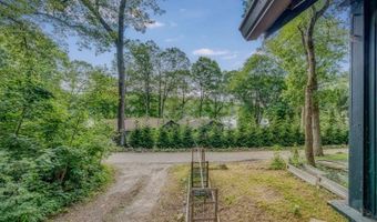 114 Pocantecs Rd, Alloway, NJ 07422