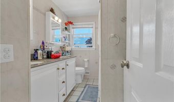 35 Pleasant View Dr, North Providence, RI 02904