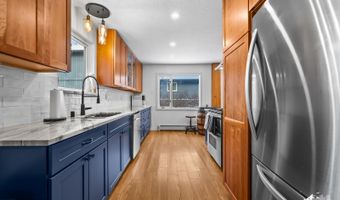 8024 Wisteria St, Anchorage, AK 99502