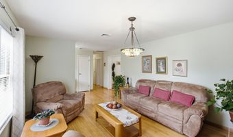 1432 Mizzen Ave, Beachwood, NJ 08722