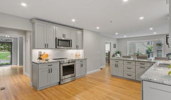 20 Lamplight Dr 29, Atkinson, NH 03811