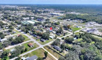 221 DOROTHY St, Auburndale, FL 33823