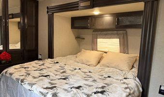 8 P St, Cascade, ID 83611