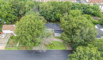 9 Holt St, Amityville, NY 11701