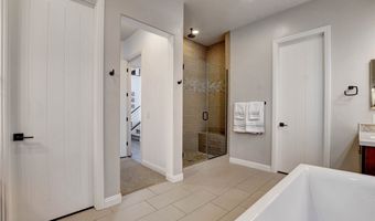5906 Sky Ridge Falls Dr, Las Vegas, NV 89135
