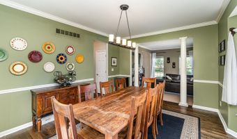 5660 Miss Royal Pass Dr, Miami, OH 45140