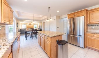 2058 Chardonnay Ct, Ann Arbor, MI 48108