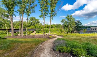 7275 Schoolhouse Dr SE, Ada, MI 49301