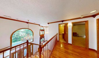 136 Lock Ln, Alum Creek, WV 25003
