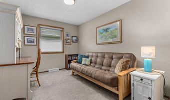 2623 W SUNNYVIEW Cir, Appleton, WI 54914