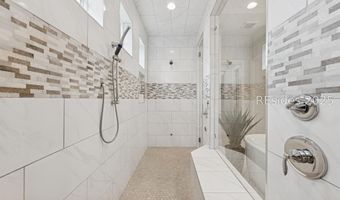 7 Spring Hill Ct, Bluffton, SC 29910