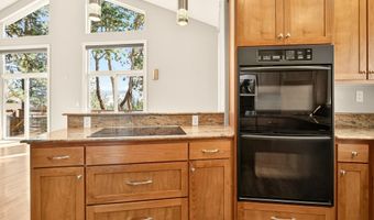 774 Lisa Ln, Ashland, OR 97520