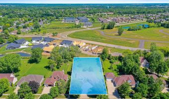 1900 E ORCHARD BLOSSOM Dr, Appleton, WI 54915