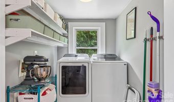 276 State St, Asheville, NC 28806