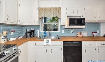 14177 Dogwood Rd, Athens, AL 35611
