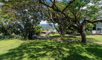 44-375 Kaneohe Bay Dr, Kaneohe, HI 96744