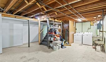 87 Imperial Dr, Amherst, NY 14226