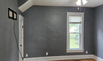 709 N Cedar St, Auburn, IN 46706