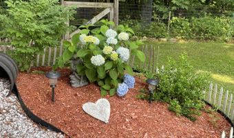 277 Manchester Rd, Belgrade, ME 04917