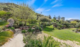 29012 Crags Dr, Agoura Hills, CA 91301