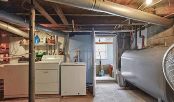 104 Front St, Belfast, ME 04915
