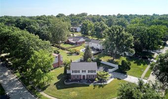 1093 Del Ebro Dr, Ballwin, MO 63011