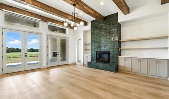 108 Gibson Ln, Weatherford, TX 76087