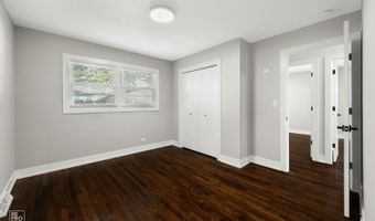 1166 S Highland Ave, Arlington Heights, IL 60005