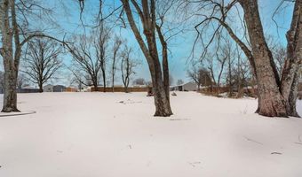 2205 Elmcrest Dr, Bardstown, KY 40004
