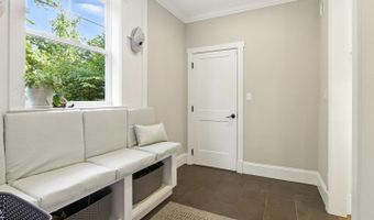 9206 FERNWOOD Rd, Bethesda, MD 20817