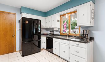 1807 9th St SW, Austin, MN 55912
