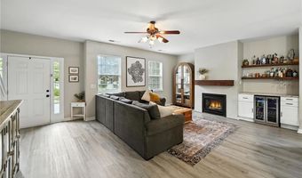 110 Camdyn Cir, Woodstock, GA 30188