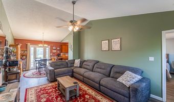 508 White Rose Ln, Boiling Springs, SC 29316