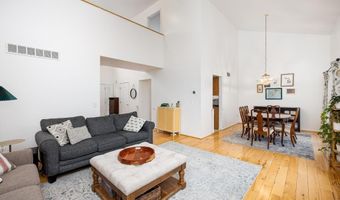 3339 Elsinore Ct, Ann Arbor, MI 48105