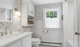 44 Sandy Pond Rd, Ayer, MA 01432