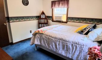 117 7th St, Acton, ME 04001