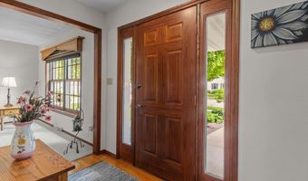 2521 E INGLEWOOD Pl, Appleton, WI 54915