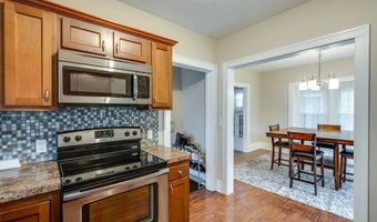 77 Devonshire Dr, Akron, OH 44312