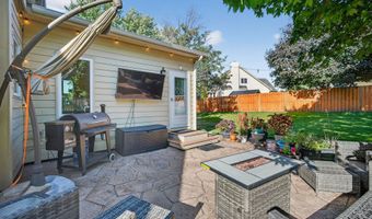 1235 Bentwood Ct, Altoona, IA 50009