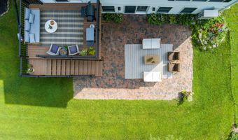 20 Babbidge Rd, Falmouth, ME 04105