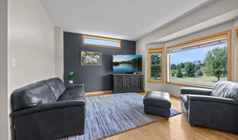 9352 67th St NW, Annandale, MN 55302