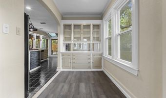 1090 Cherokee St, Biloxi, MS 39530