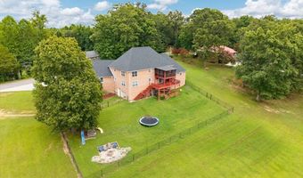 4100 River Rd, Baxter, TN 38544