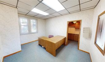 244 Clark St W, Albert Lea, MN 56007