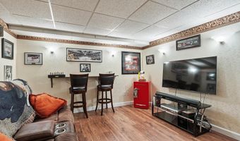 328 W Hollis St, Nashua, NH 03060