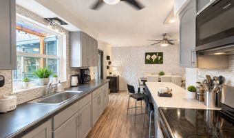 1050 Blackwood St, Altamonte Springs, FL 32701